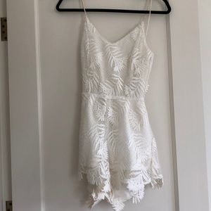 Lovers and friends romper. Size xs. White